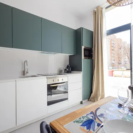 Florit Flats - Stylish By The Joaquin Sorolla Station * فالنسيا