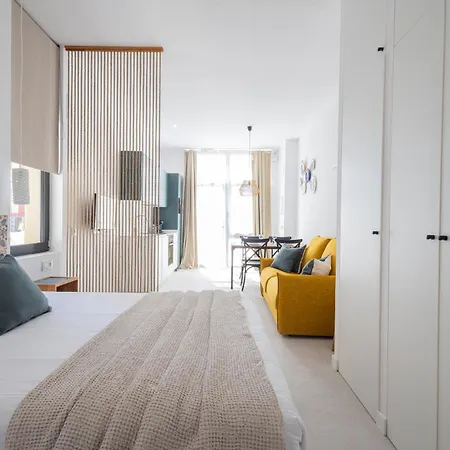 Florit Flats - Stylish By The Joaquin Sorolla Station * فالنسيا