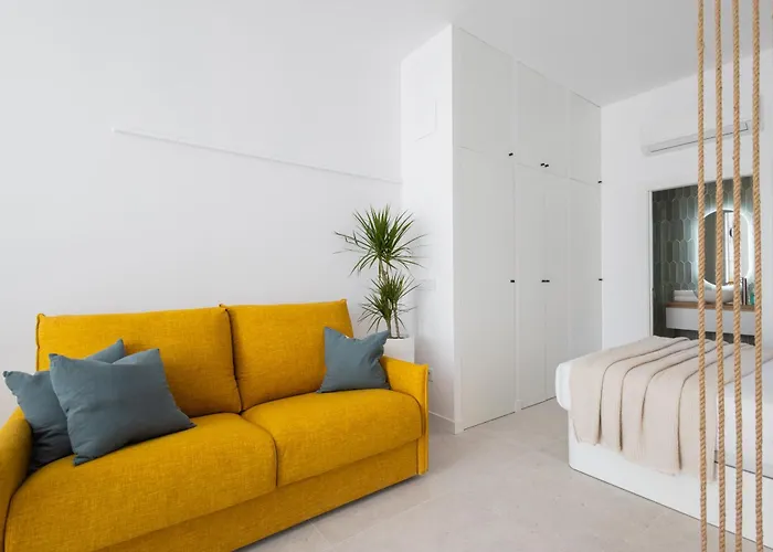 Florit Flats - Stylish By The Joaquin Sorolla Station