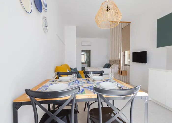 Florit Flats - Stylish By The Joaquin Sorolla Station Valencia